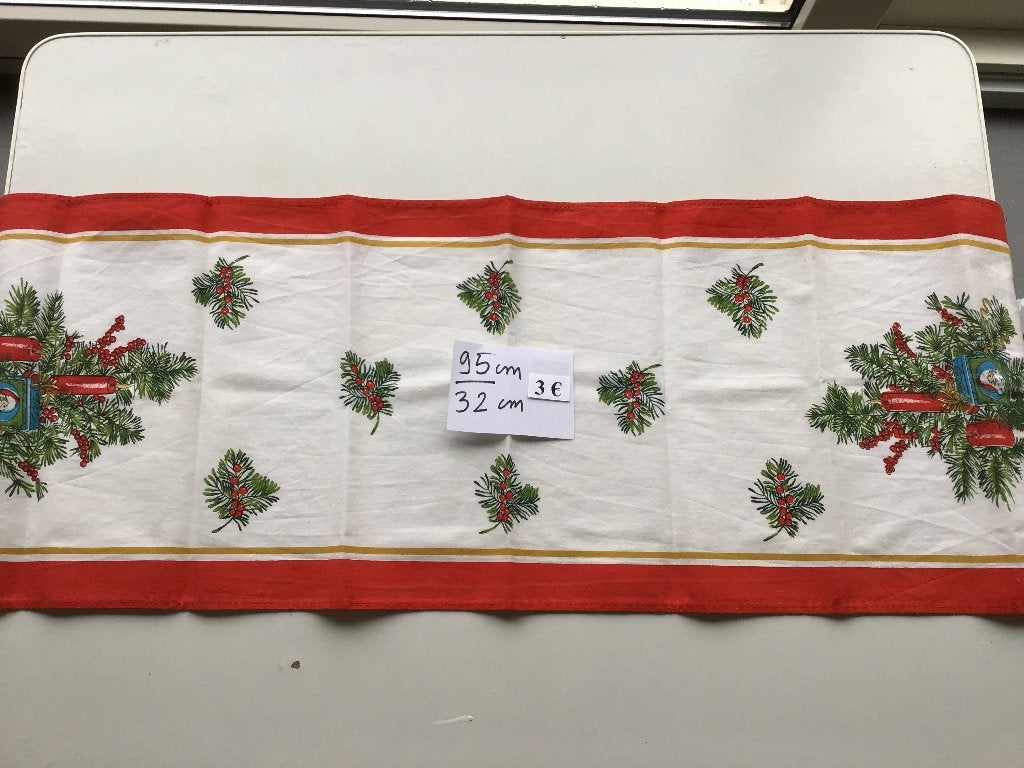 diverses nappes de Noël et autres décorations de Noël, Divers, Noël, Comme neuf, Enlèvement ou Envoi