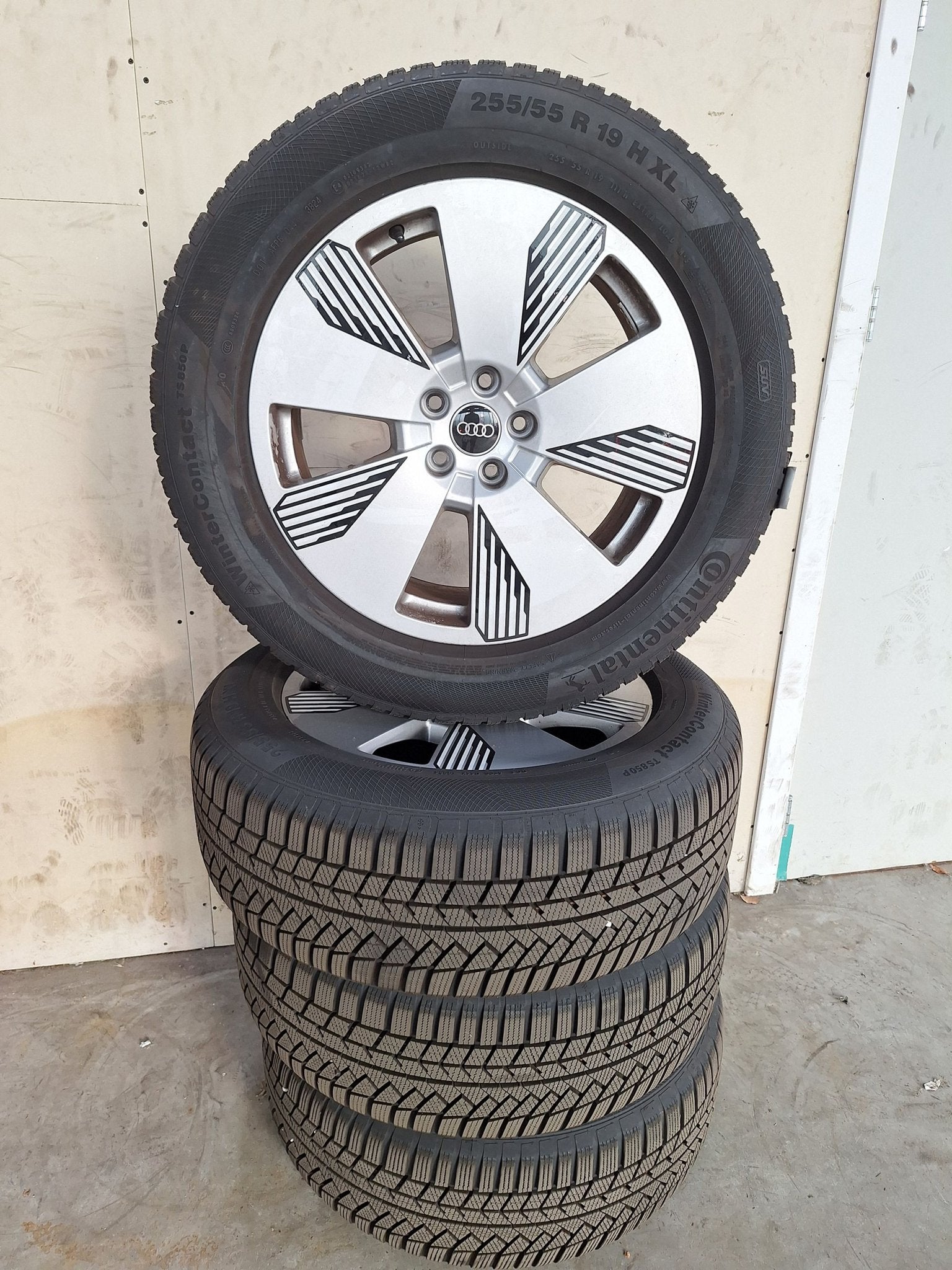 Audi E-Tron Winterset 19 Inch Origineel, Autos : Pièces & Accessoires, Pneus et Jantes, Pneus hiver, 255 mm, -