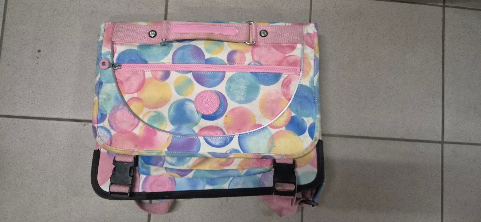 boekentas Kipling, Diversen, Ophalen