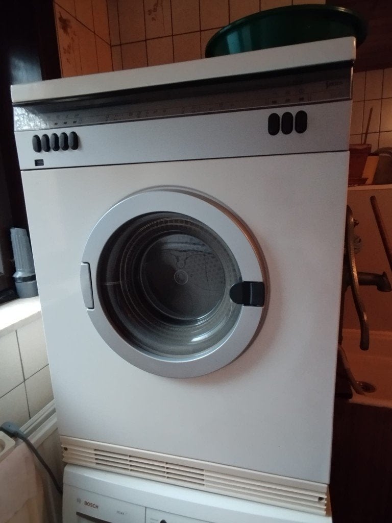 Droogkast en wasmachine, Elektronische apparatuur, Ophalen, Gebruikt