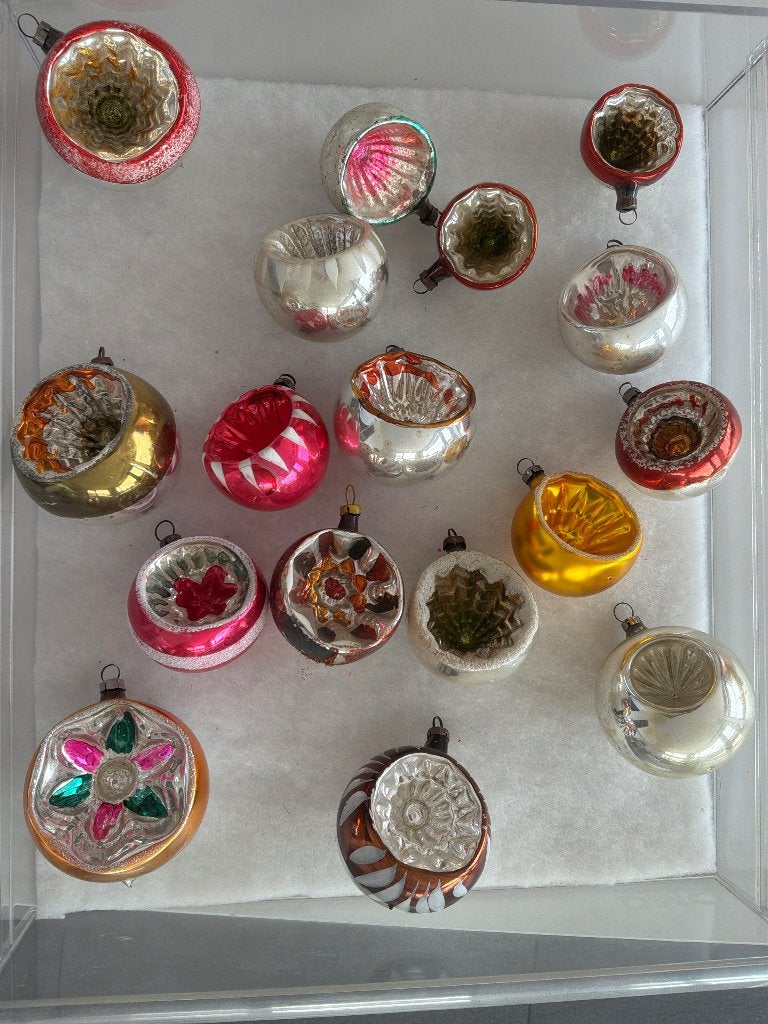 Kerstballen met deuk, Diversen, Kerst, Ophalen