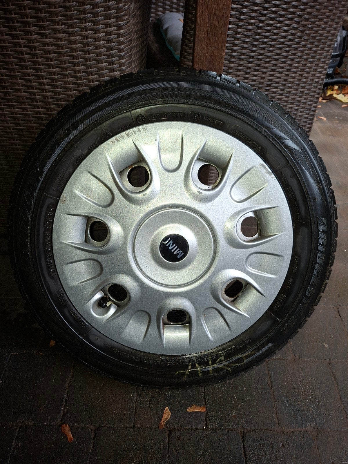 lot de 3 jantes et pneus Michelin et Bridgestone 175 65 R15, Autos : Pièces & Accessoires, Enlèvement ou Envoi, Pneu(s)