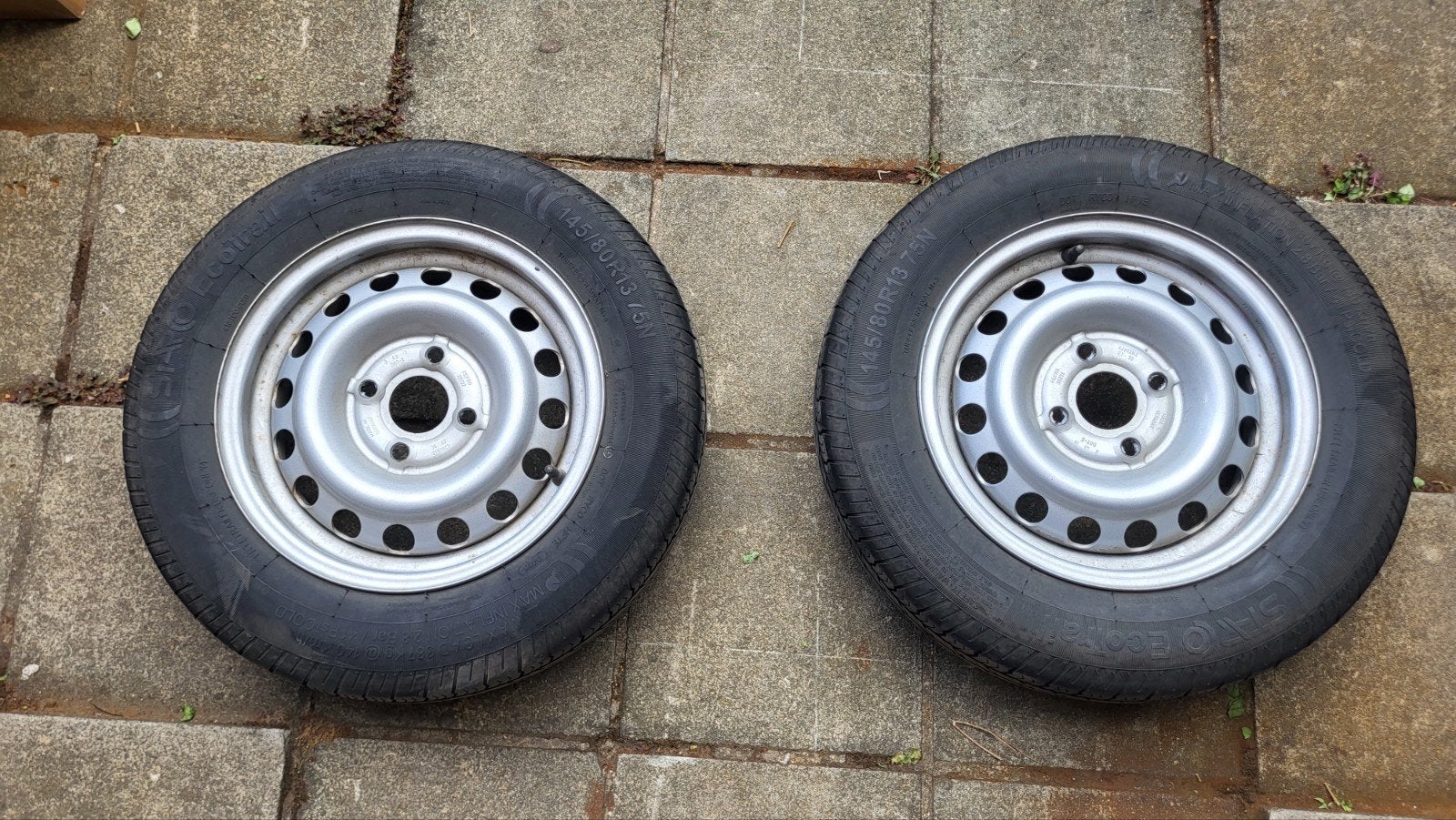 2 wielen 145/80R1375N, Auto diversen, Aanhangwagen-onderdelen, Ophalen