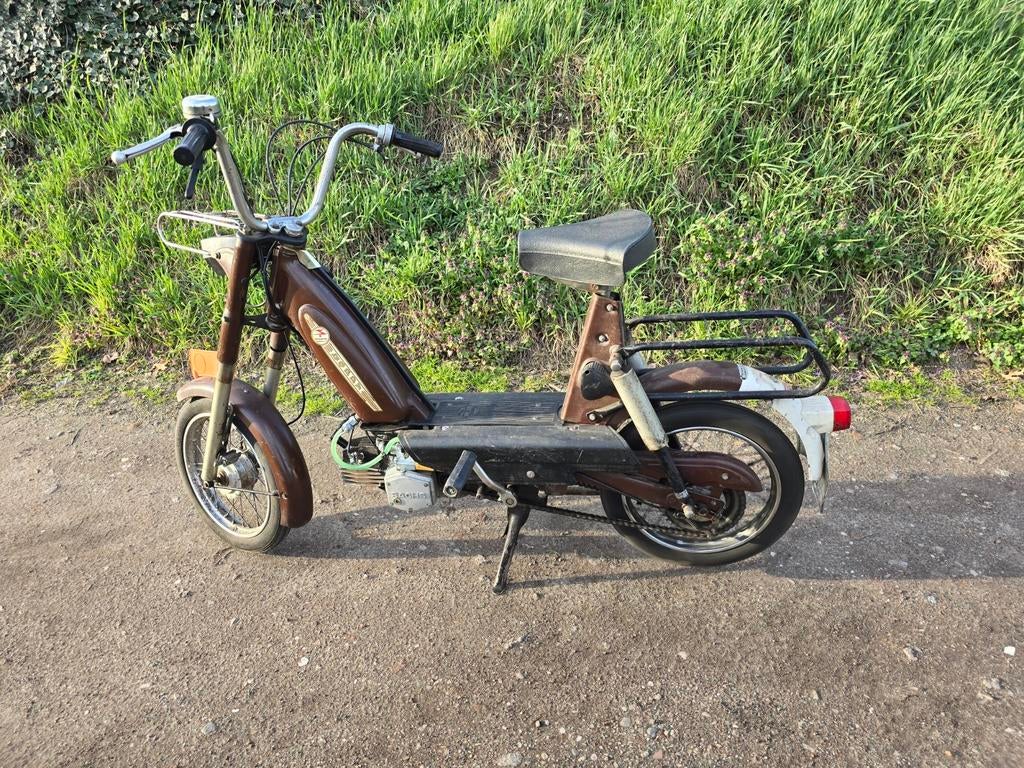 Te koop: Antieke Sparta Happy snorbrommer uit 1975 € 550, Fietsen en Brommers, Snorfietsen en Snorscooters, Gebruikt, Overige merken