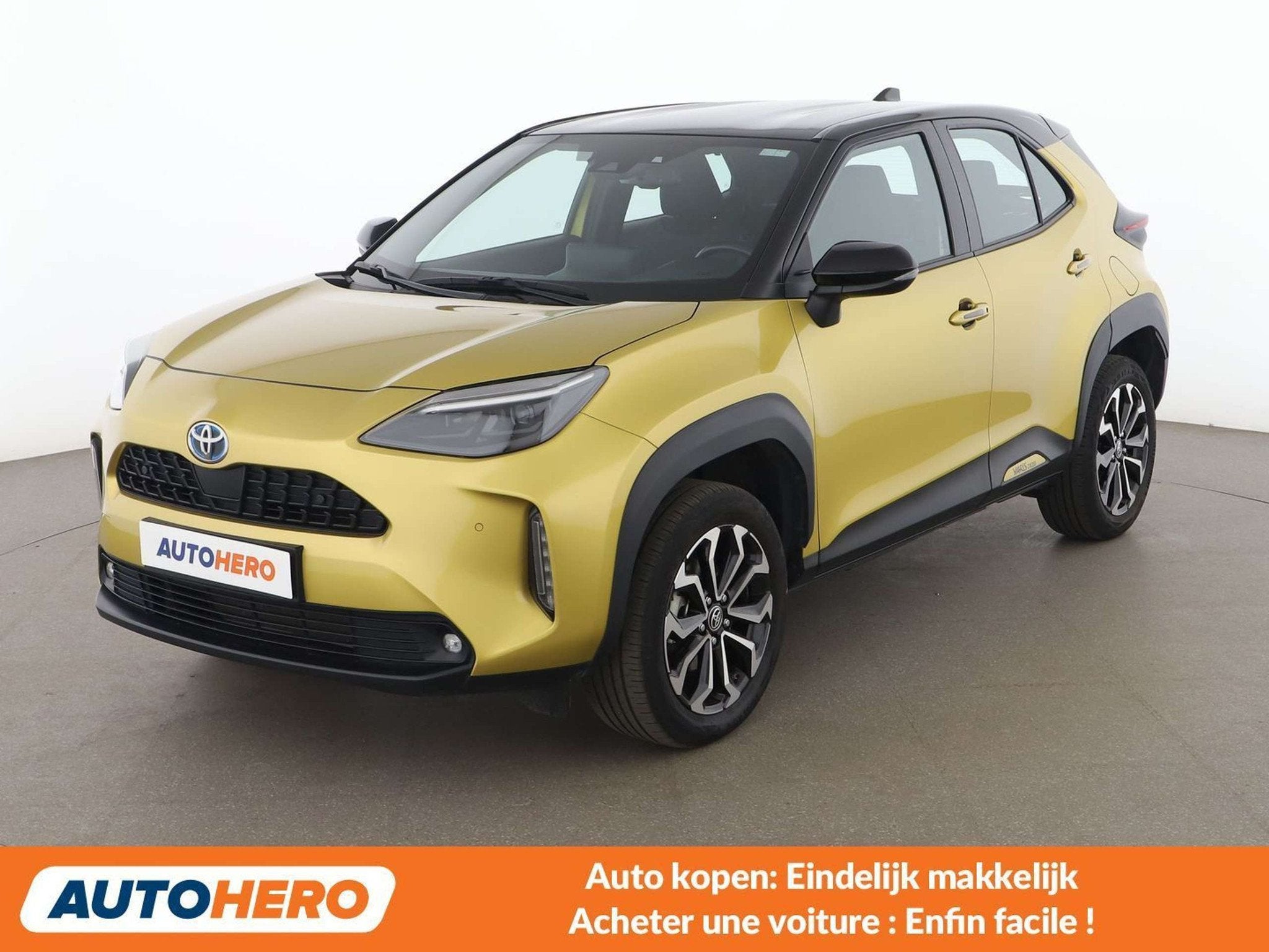 Toyota Yaris Cross 1.5 Hybrid 2WD Style (bj 2022, automaat), Auto's, Toyota, Stof, Gebruikt, Overige kleuren, 116 pk