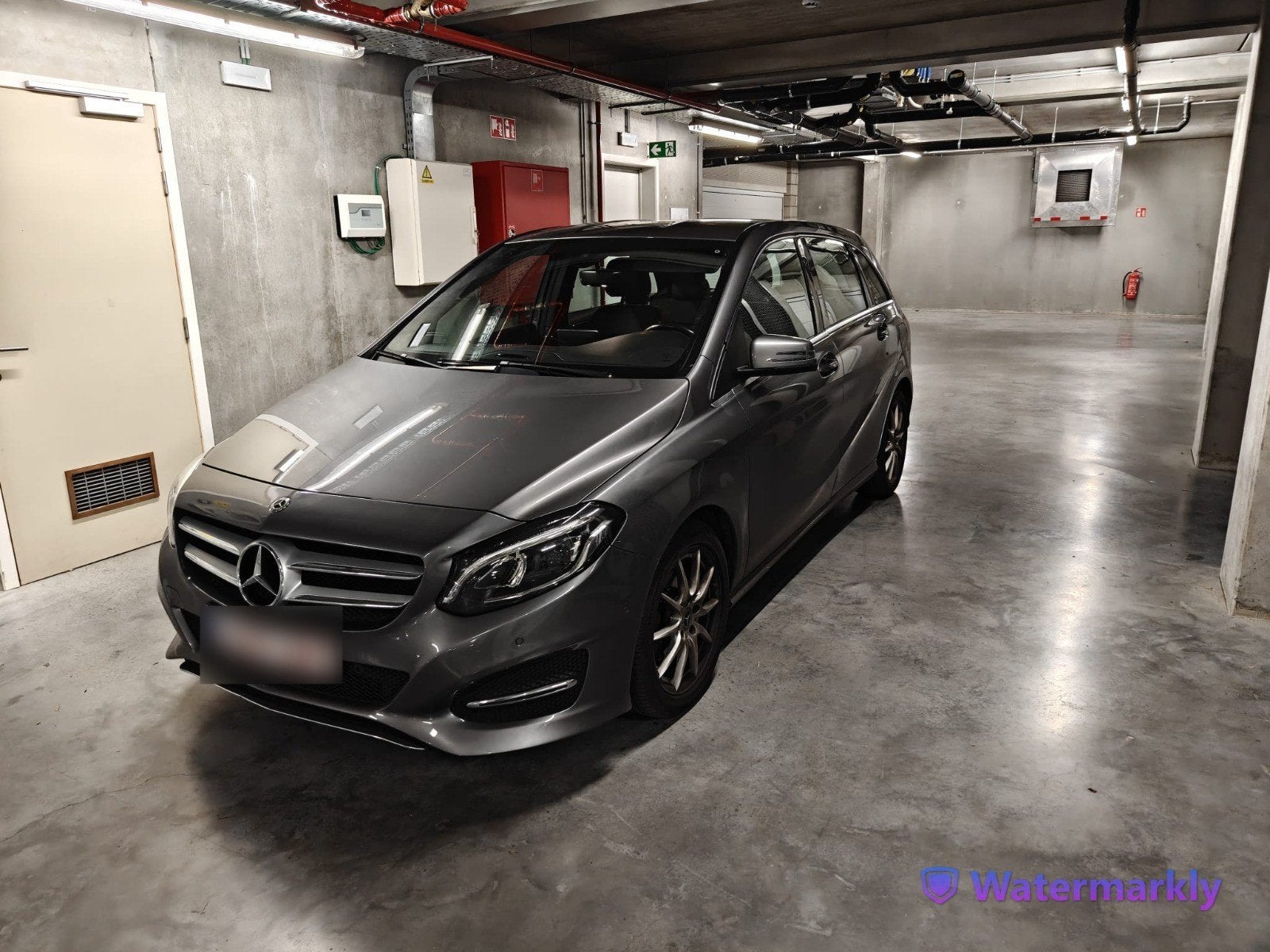 mercedes B180 Urban, Autos, 1200 kg, Particulier, Cuir synthéthique, MPV ou Monospace
