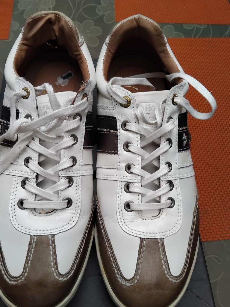 Sport schoenen, Ophalen