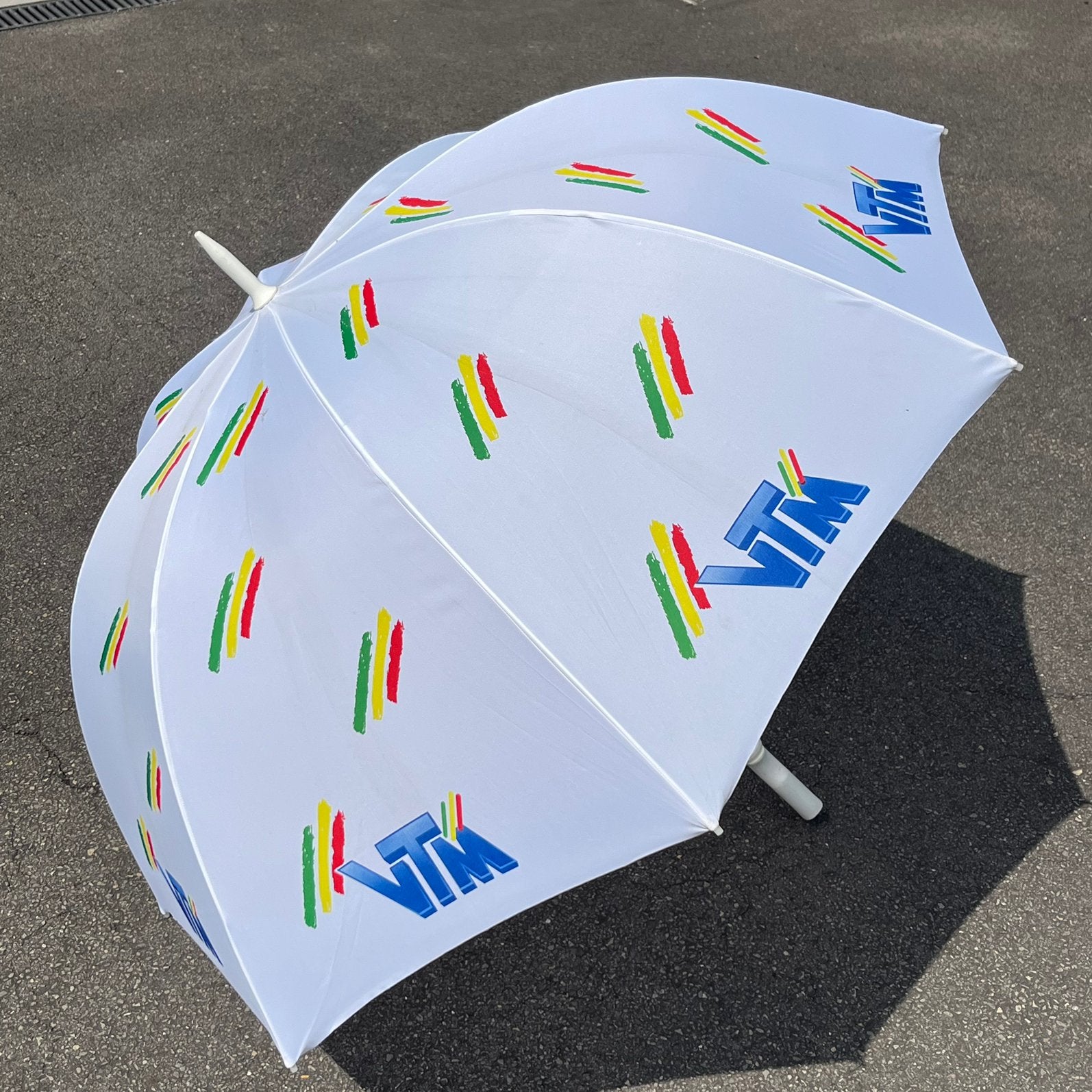 Paraplu vtm, Handtassen en Accessoires, Paraplu's, Ophalen, Zo goed als nieuw
