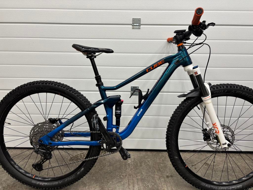 Vtt Cube one 22 rookie 27,5´’ taille s (de 130cm a 145cm), Fietsen en Brommers, Ophalen, Zo goed als nieuw