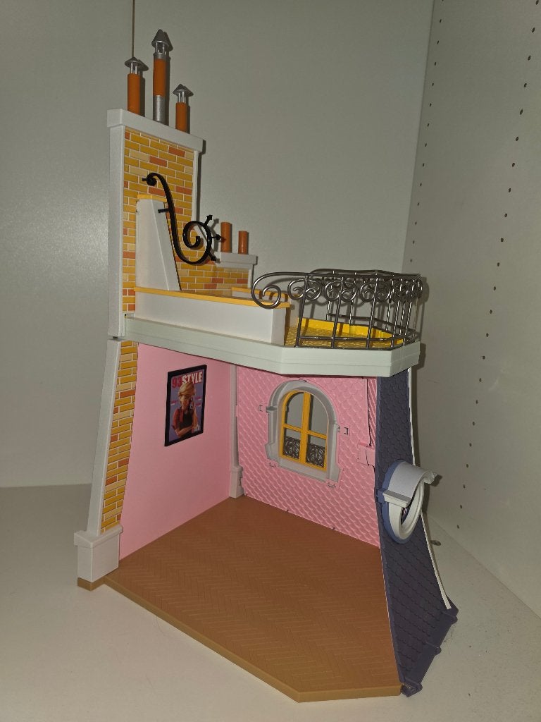 Maison de Marinette/ Miraculous Lady Bug, Enfants & Bébés, Jouets | Maisons de poupées, Enlèvement, Comme neuf, Maison de poupées