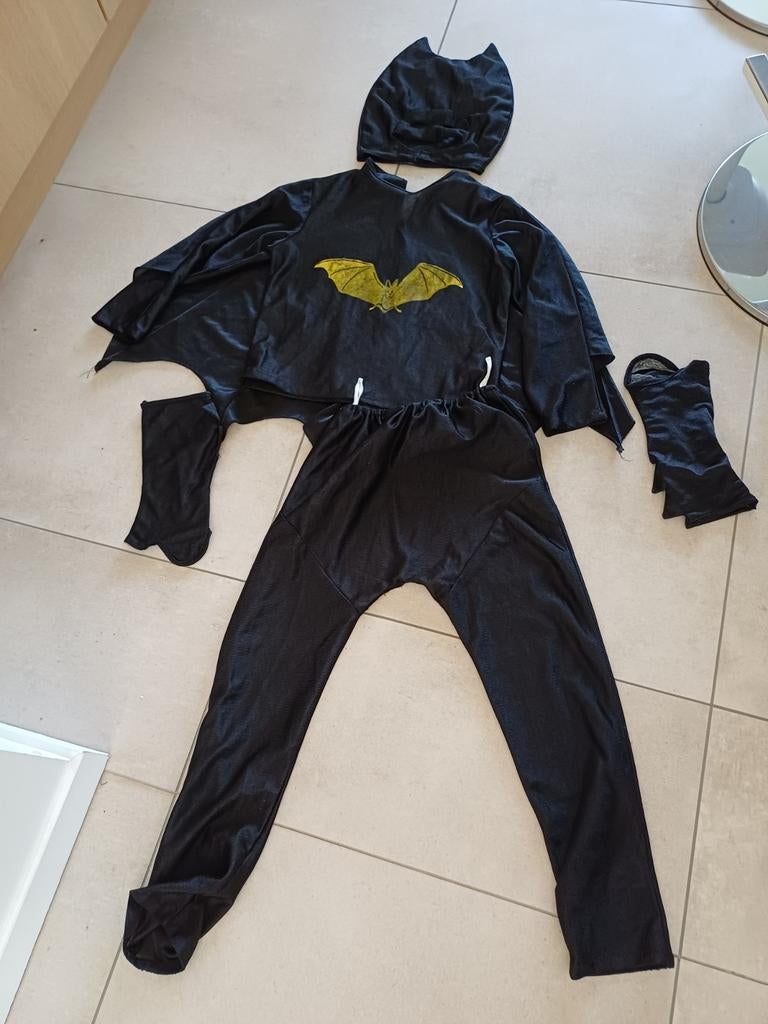 Batman kostuum, Kinderen en Baby's, Carnavalskleding en Verkleedspullen, Ophalen, Gebruikt, 122 t/m 128, Jongen
