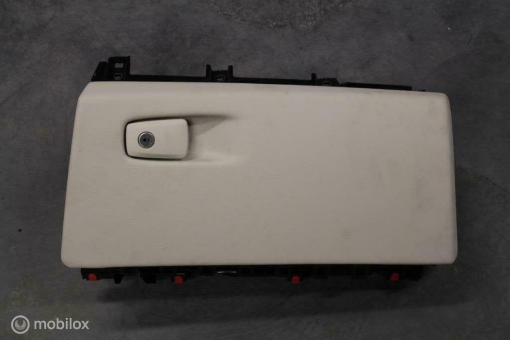 Boîte à gants beige BMW X5 F15 (2013-2018)