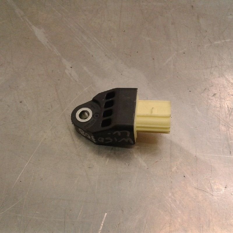 AIRBAG SENSOR Toyota Prius Plus (ZVW4) (|8983175010|), Gebruikt, Toyota