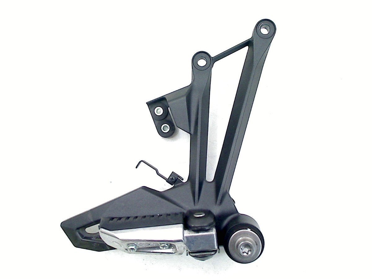 REPOSE PIEDS SUPPORT ARRIÈRE DROIT Kawasaki, Kawasaki Motors Europe N.V., Utilisé, Info@kawasaki.eu, Jacobus Spijkerdreef 1-3
2132 PZ  Hoofddorp, JP