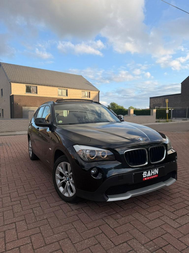 BMW X1, Auto's, BMW, Euro 5, Zwart, Bedrijf, 5 deurs