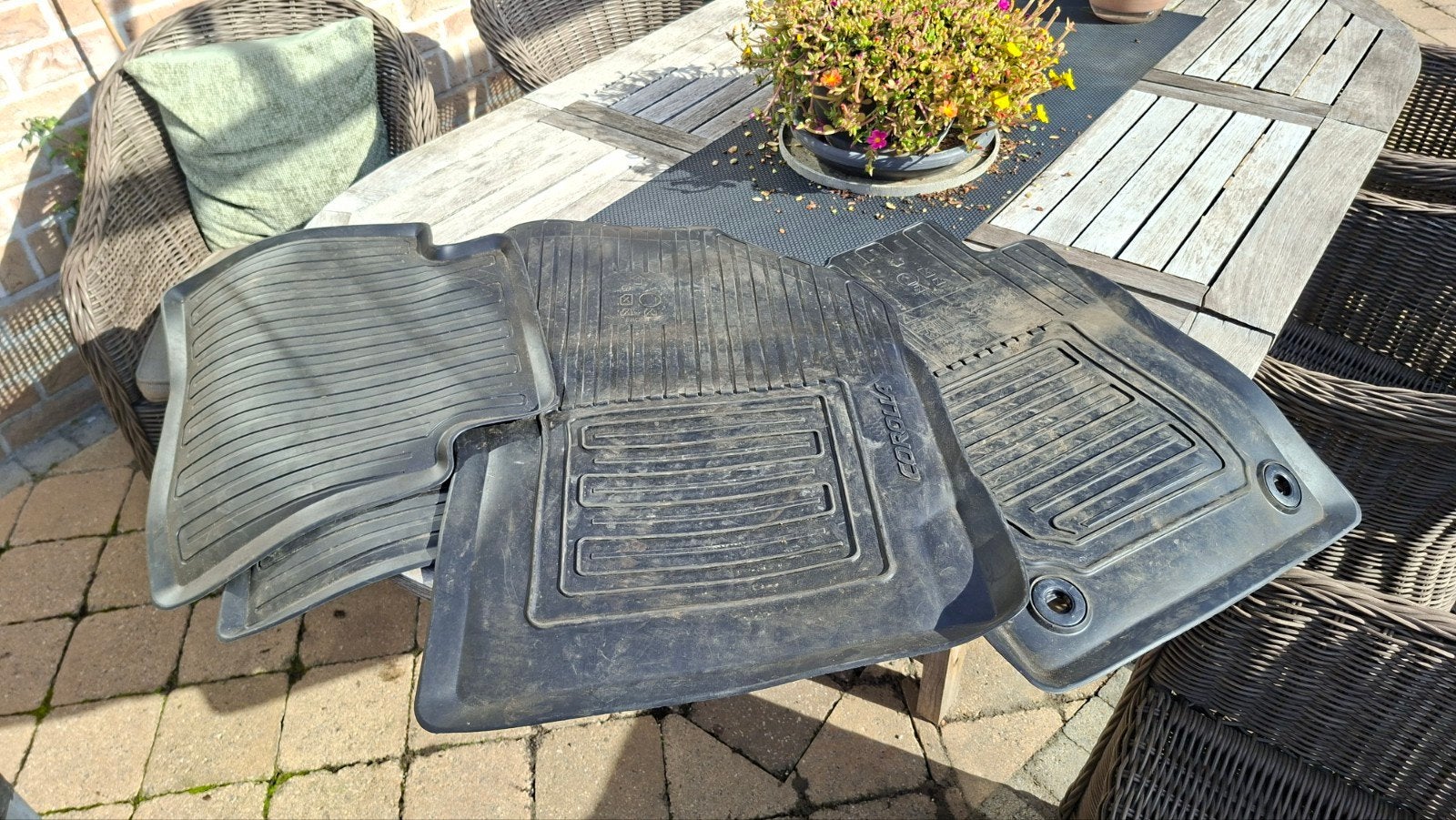 Toyota Corolla Originele rubber matten 4-set winter, Ophalen of Verzenden, Gebruikt