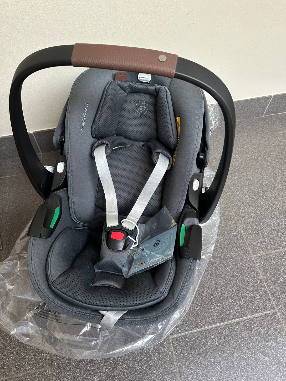 Maxi-Cosi Pebble Pro2 (één keer gebruikt), Kinderen en Baby's, Autostoeltjes, Ophalen, Zo goed als nieuw, Maxi-Cosi, Zijbescherming