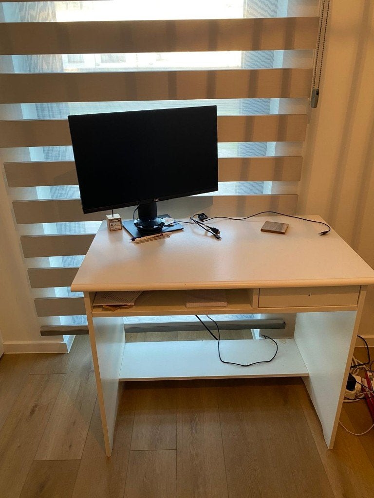 Witte bureau, Huis en Inrichting, Bureaus, Ophalen, Met lades, Gebruikt, 54 cm