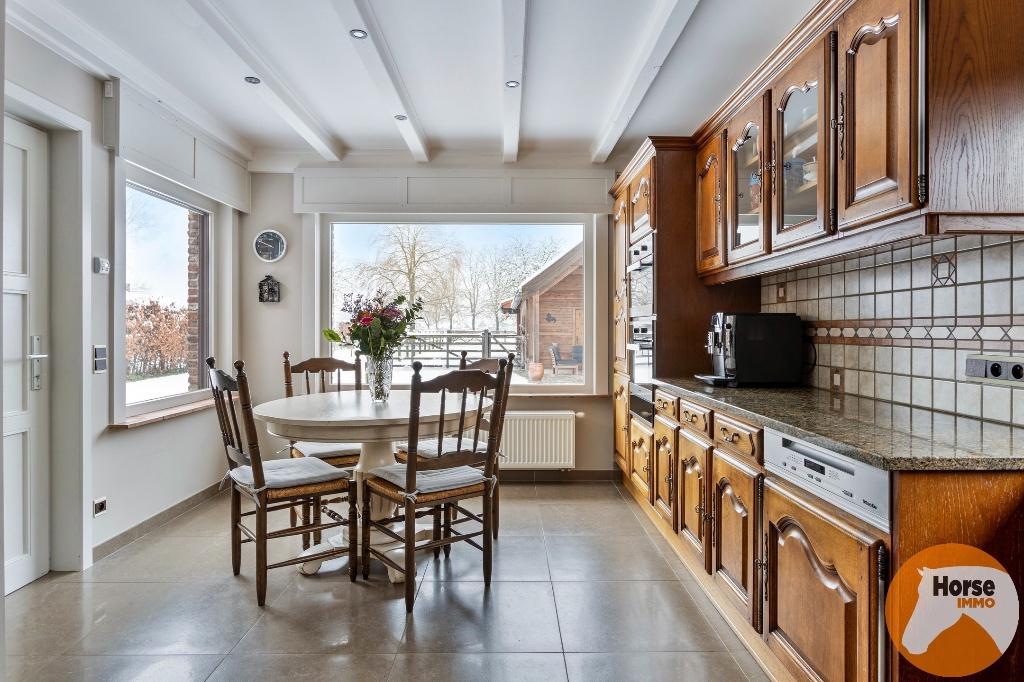 Eiken keuken, Huis en Inrichting, Keuken | Complete keukens, Hoekkeuken, Bruin, Graniet of Steen, Ophalen