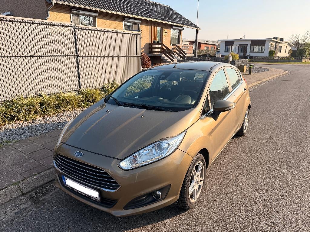 Ford Fiesta Titanium 2015 - 1.0L EcoBoost 80pk - 89600km, Auto's, Voorwielaandrijving, Euro 5, Zwart, 525 kg