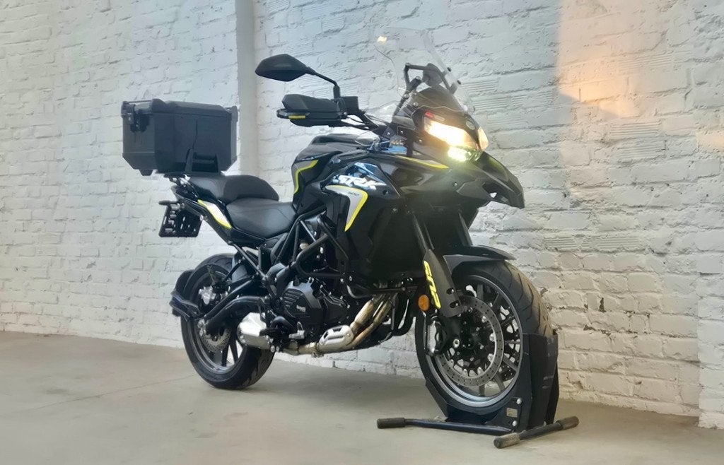 Benelli TRK 502 – De Ultieme A2-Avonturier @motomobilia, Motoren, 2 cilinders, Occasion, Motorrijbewijs A, Bedrijf