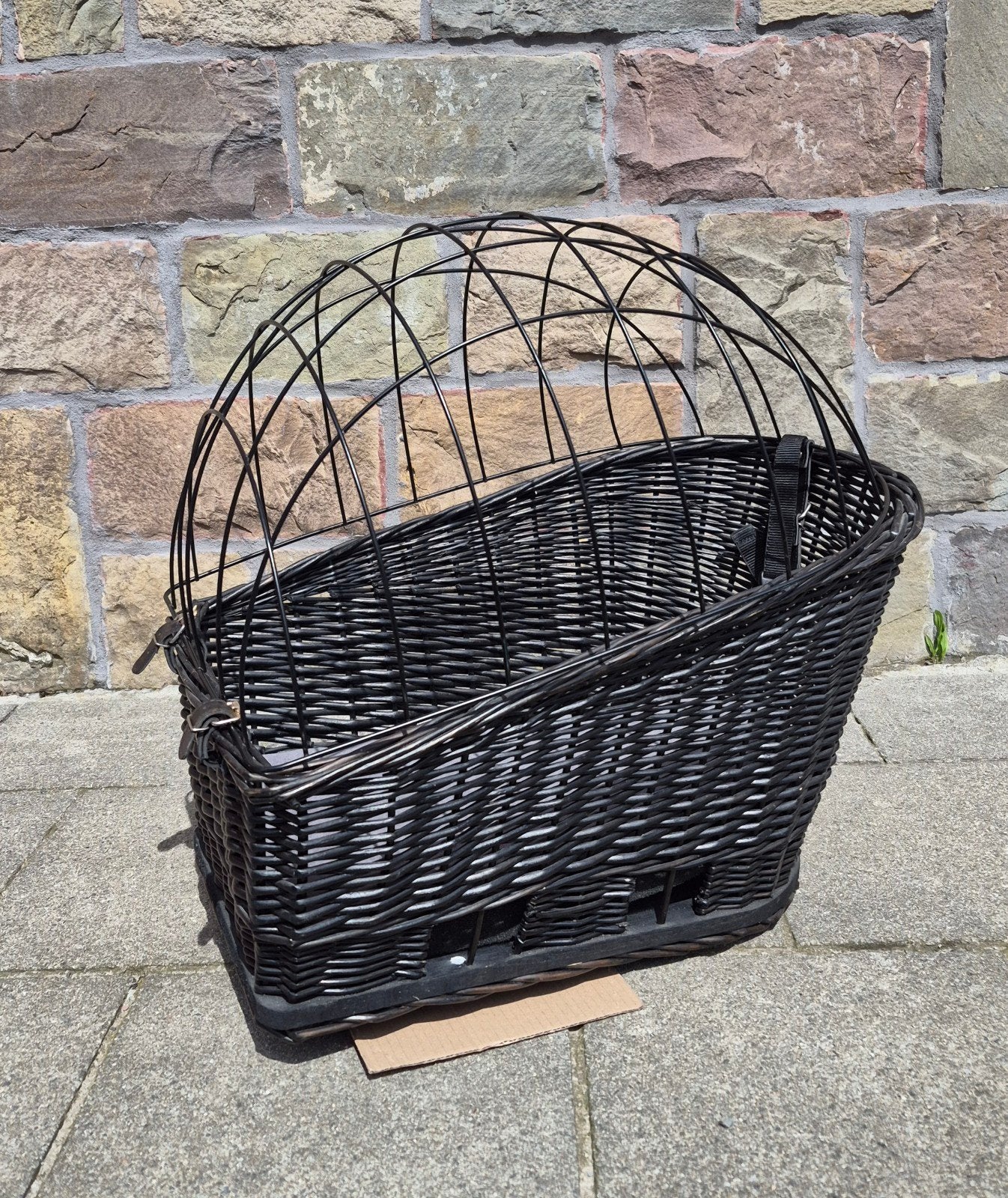 Panier pour chien à fixer sur le porte bagage d'un vélo, Enlèvement