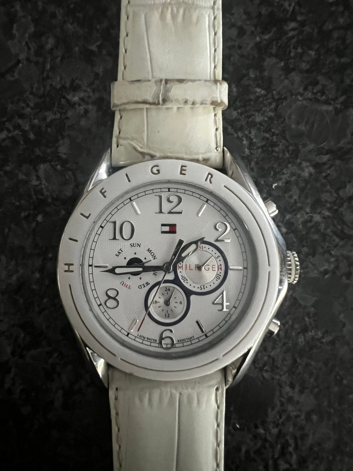 Dames horloge Tommy Hilfiger, Handtassen en Accessoires, Horloges | Dames, Ophalen, Zo goed als nieuw