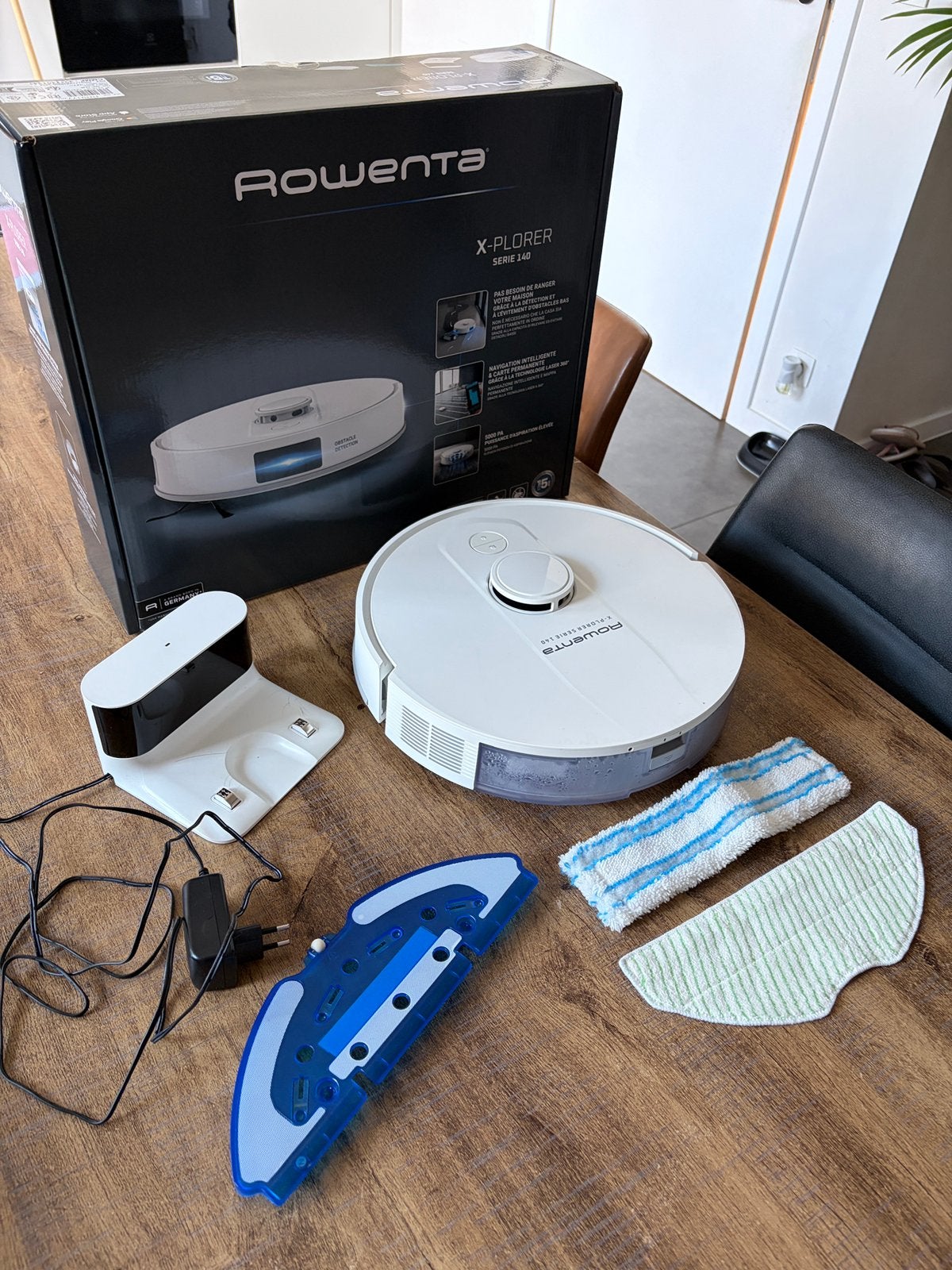Rowenta robotstofzuiger, Elektronische apparatuur, Ophalen of Verzenden, Zo goed als nieuw, Robotstofzuiger, Rowenta