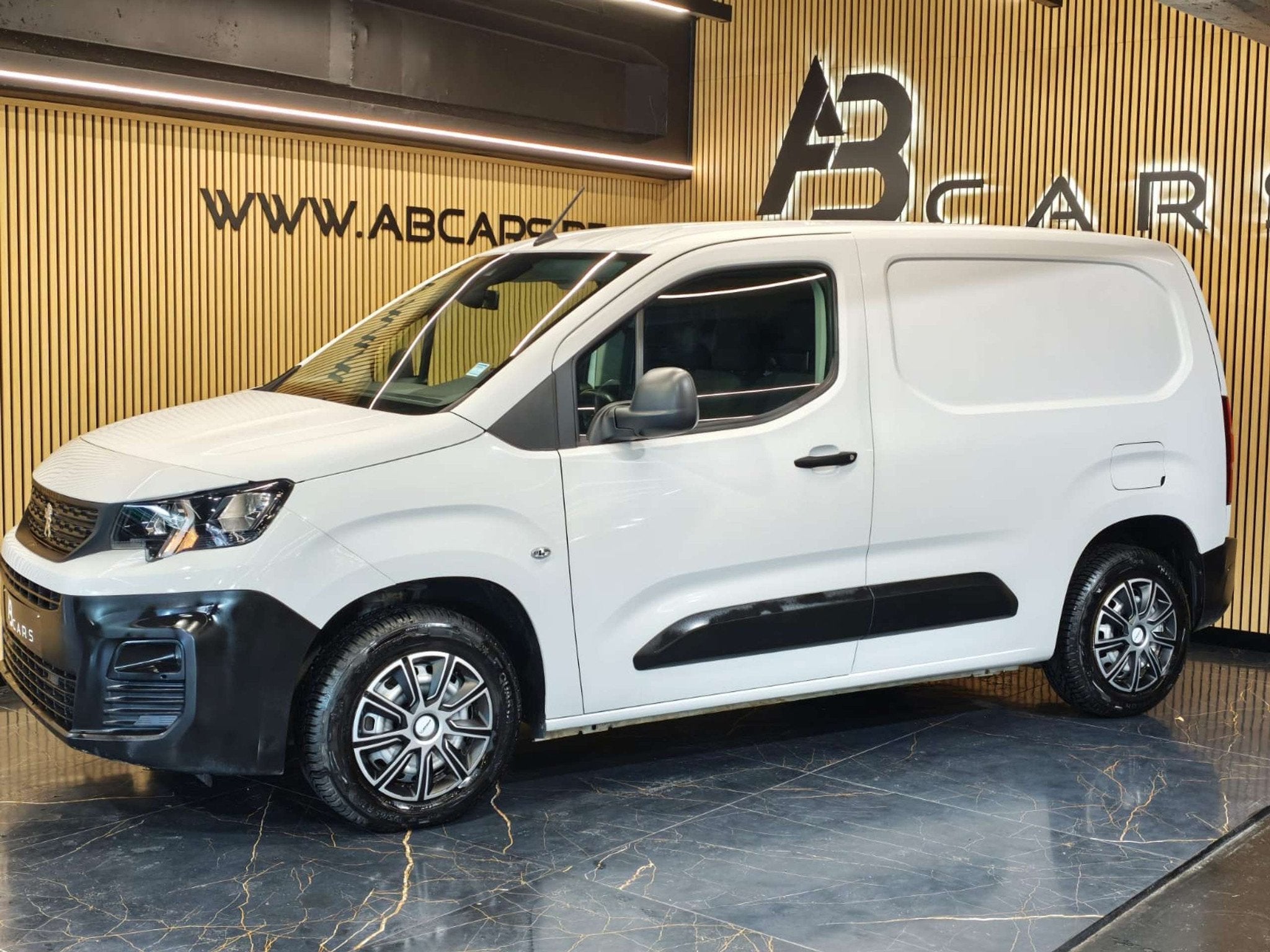 Peugeot Partner 1.5BLUEHDI UTILITAIRE * GARANTIE 12 MOIS*, Autos, 75 kW, Achat, Euro 6, Entreprise