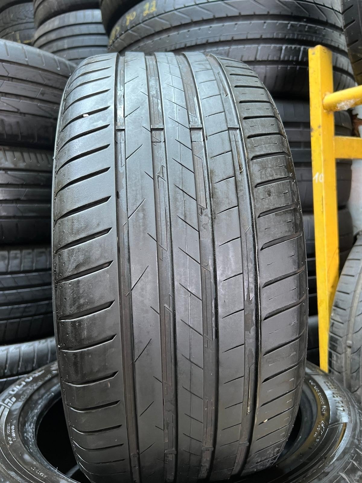 215 40 17 Bridgestone avec montage et équilibrage, Autos : Pièces & Accessoires, Commande, Enlèvement