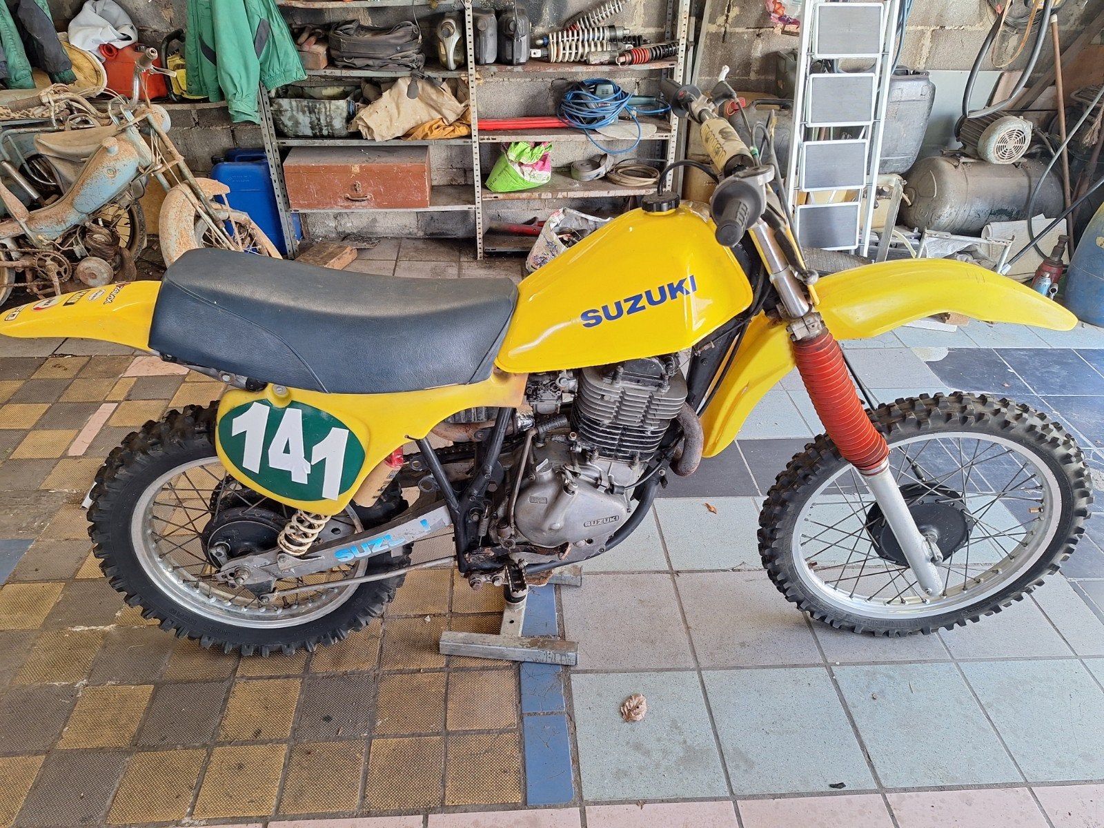 Vélo tout-terrain Suzuki DR 400, Particulier, Moto de cross