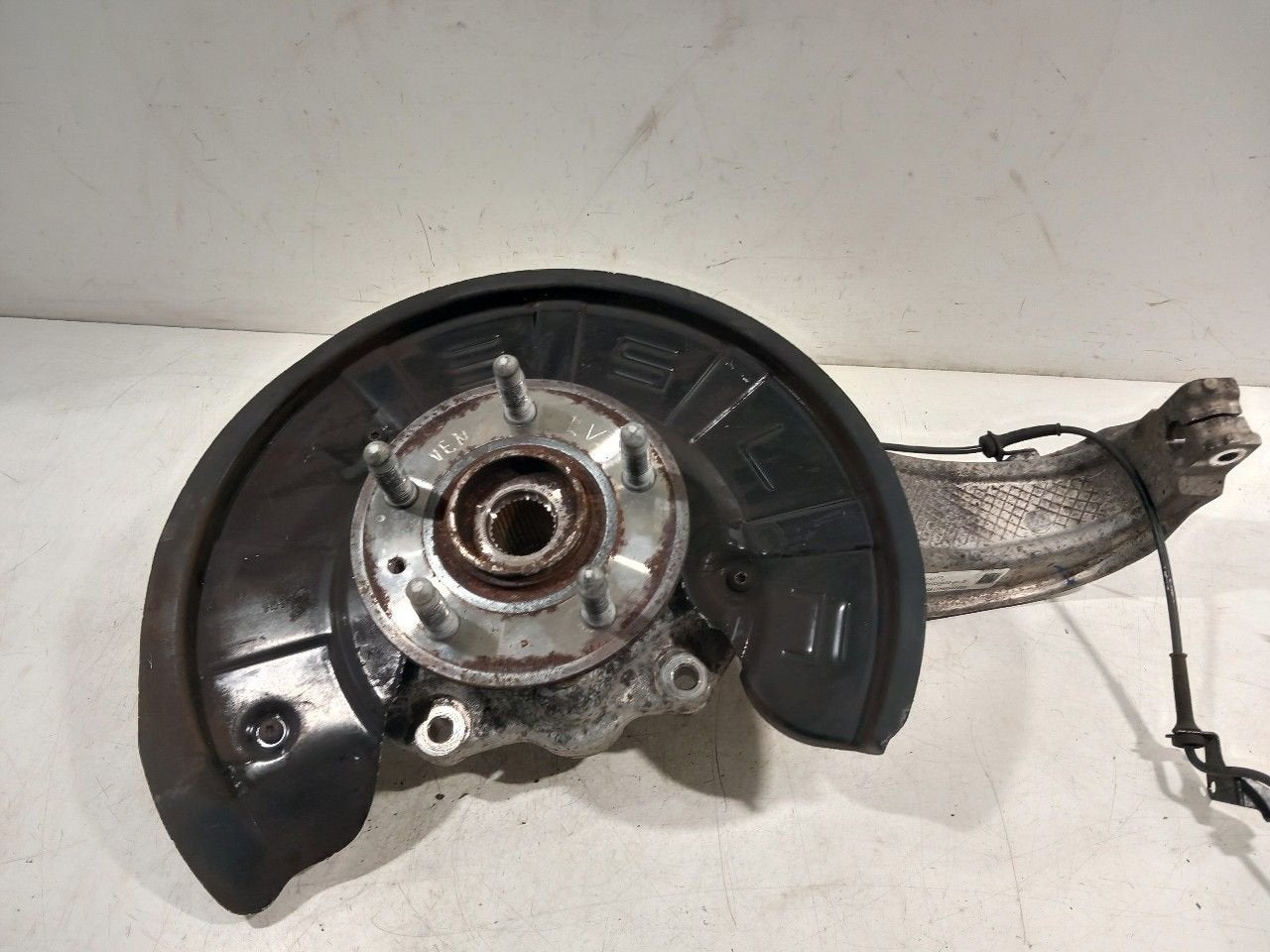 Wielnaaf links voor Tesla Model S, Onderdelen@venauto.nl, Van der Ven Autorecycling B.V., Gebruikt, Ettenseweg 76, 4706 PB Roosendaal, The Netherlands