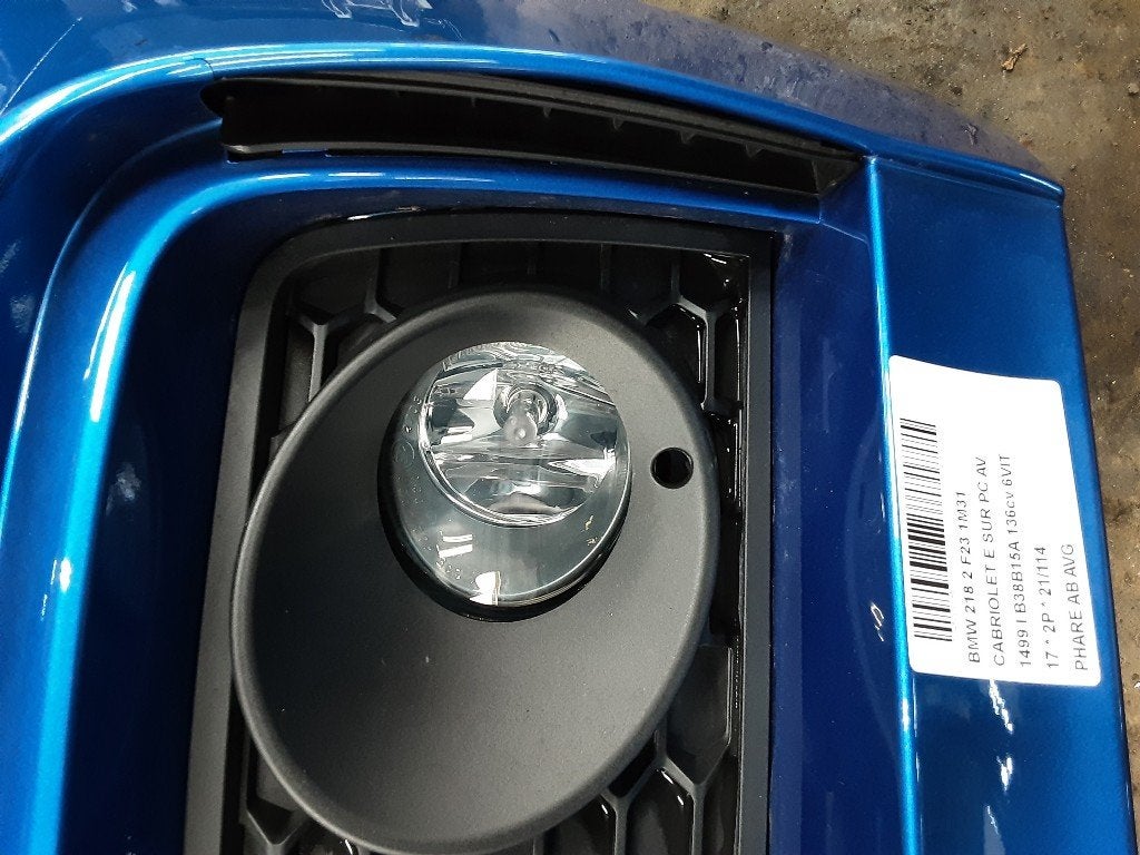 ANTI BROUILLARD AVANT GAUCHE BMW 2 serie (F23), Utilisé, BMW, Petuelring 130
80809  München, DE, Bayerische Motoren Werke AG