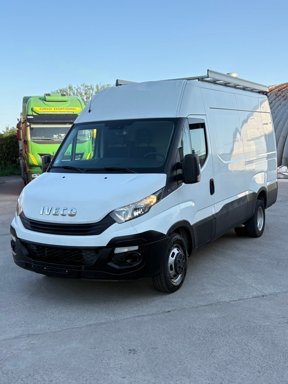IVECO DAILY 2.3 DIESEL EURO 6B DOUBLE ROUE, Achat, Boîte manuelle, Noir, Diesel