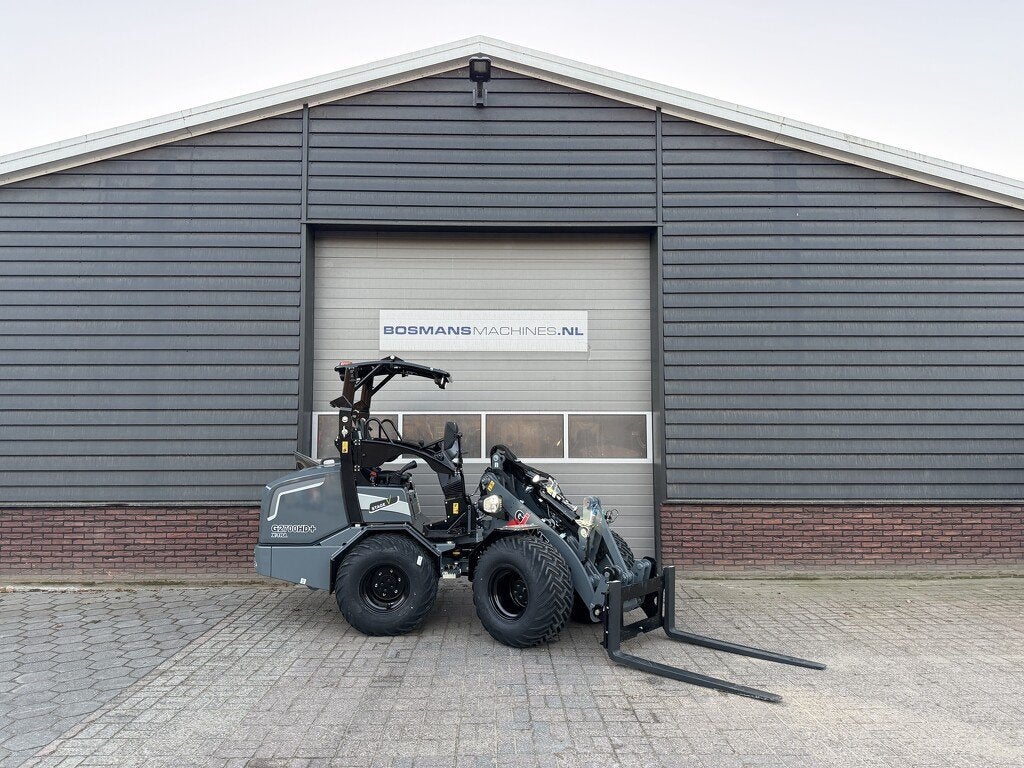 GIANT G2700 X-TRA HD+ special GREY edition ! minishovel, Zakelijke goederen, Tobroco, Info@tobroco.nl, Sprendlingenstraat 57
5061 KM  Oisterwijk