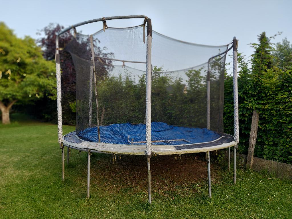 Trampoline 3m, Enfants & Bébés, Jouets | Extérieur | Trampolines, Utilisé, Enlèvement
