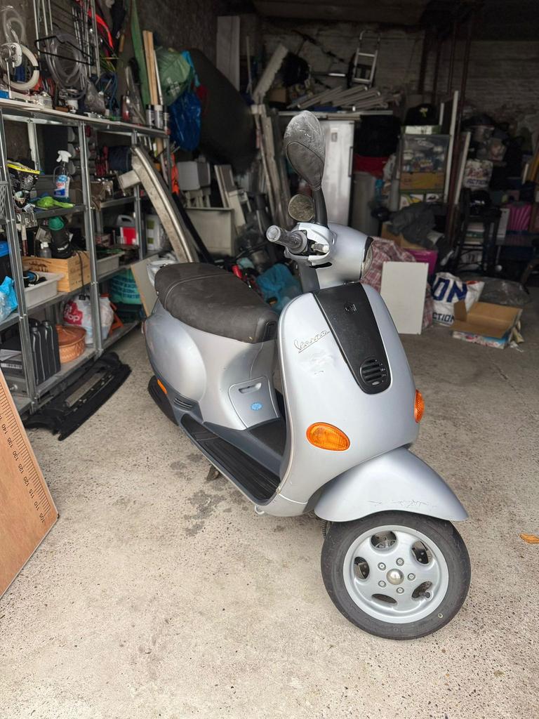 Prachtige Vespa ET2 (Zilver) – Goed onderhouden – 7300km, Enlèvement, Utilisé, Vespa