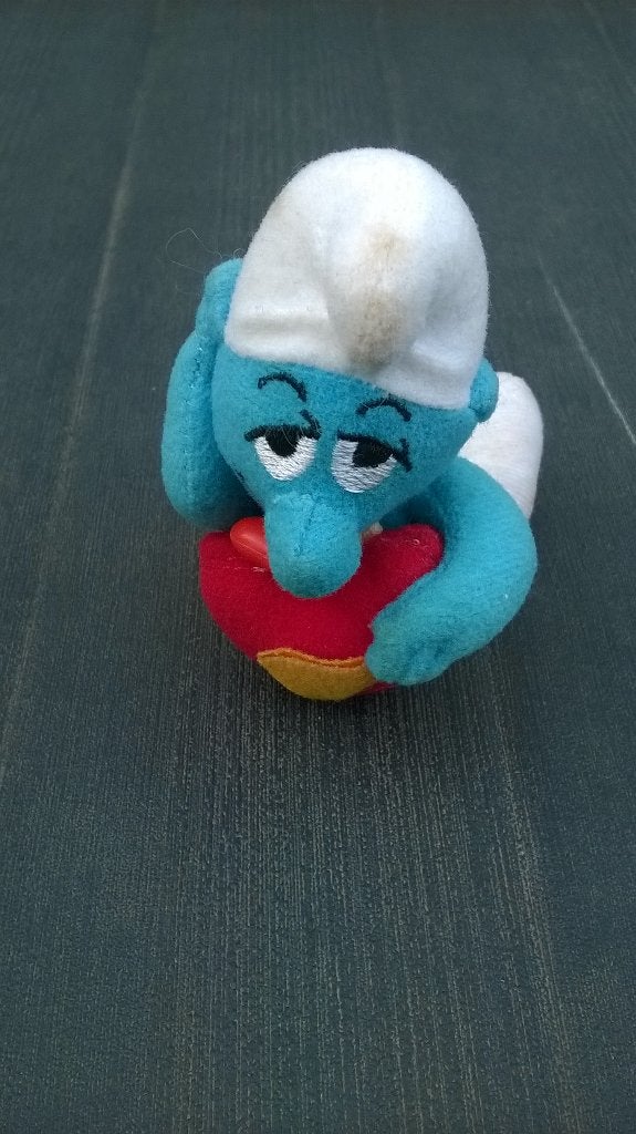 Schtroumpf McDo en peluche de 2000 – Schtroumpf amoureux, Enlèvement ou Envoi, Utilisé, Autres Schtroumpfs, Poupée, Figurine ou Peluche