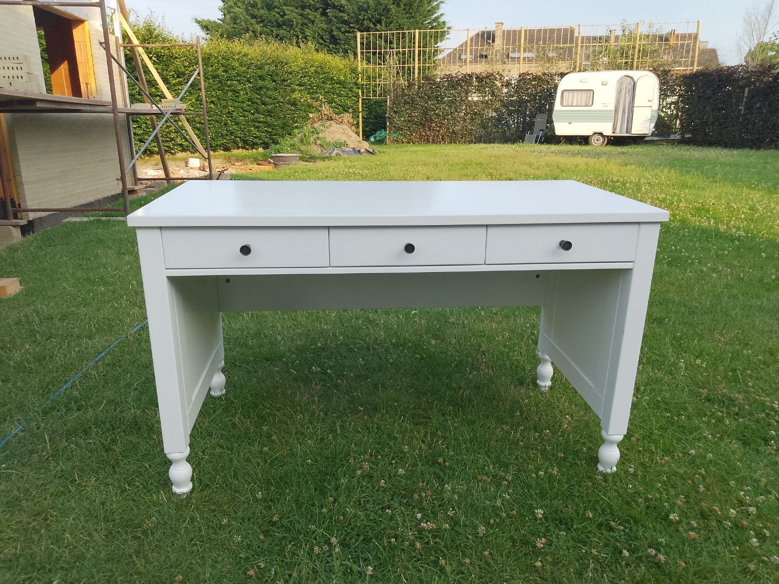 Nette bureau wit, Huis en Inrichting, Bureaus, Ophalen, 128 cm, Zo goed als nieuw, IKEA
