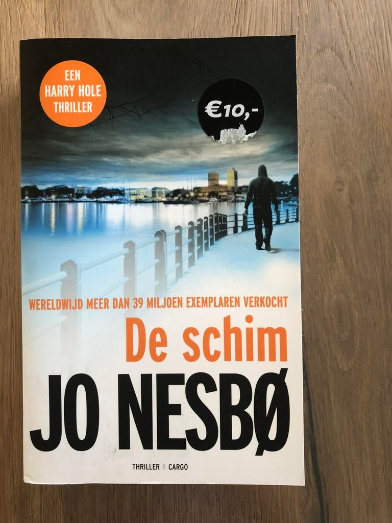 2 boeken Jo Nesbo, Ophalen of Verzenden, Zo goed als nieuw