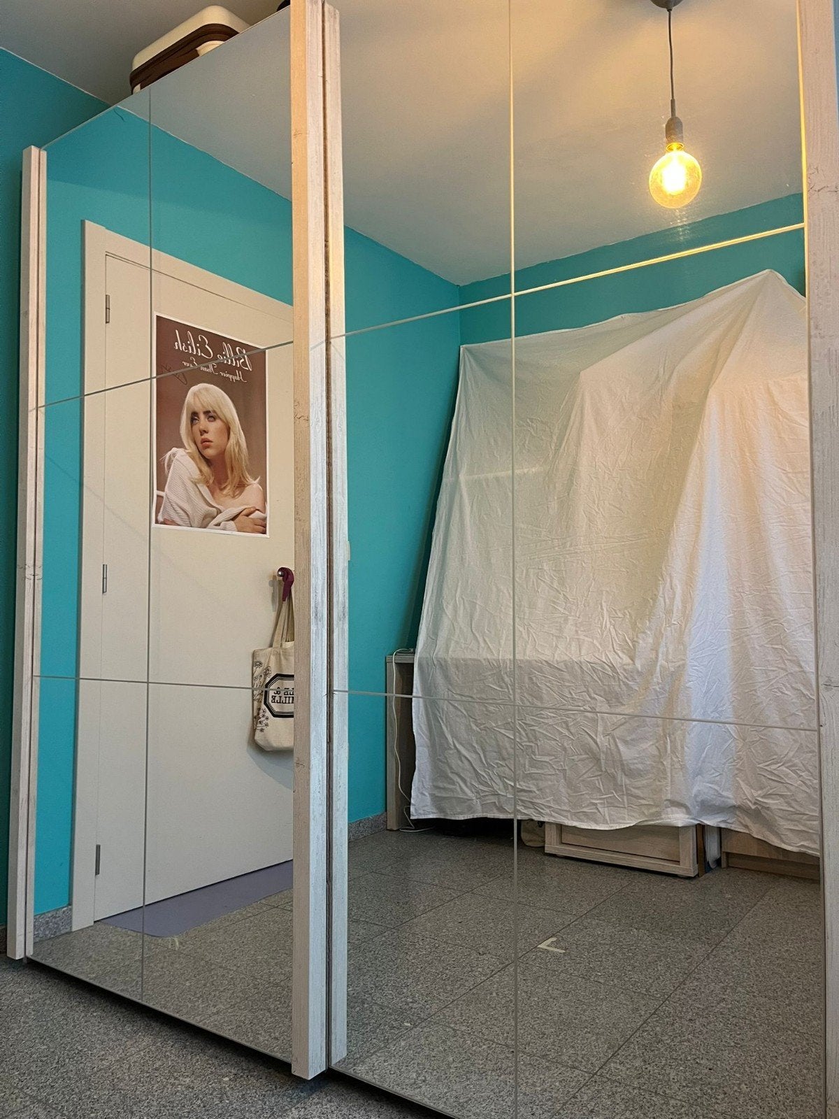 Grote kleerkast met spiegelschuifdeuren, Huis en Inrichting, Ophalen