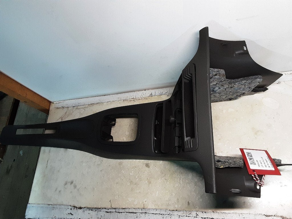 CONSOLE CENTRALE Volkswagen Lupo (6X1) (6N0863243), Volkswagen, Mevr. I. Hauben, Utilisé, Rue de l'Espoir 34 34
4030  GRIVEGNÉE, BE