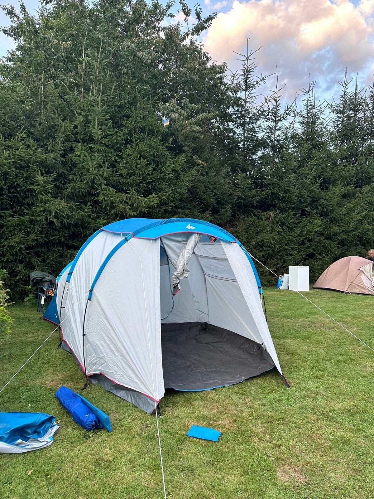 Arpenaz Family 4.1 Tent - In zeer goede staat, Caravanes & Camping, Tentes, Enlèvement, Comme neuf
