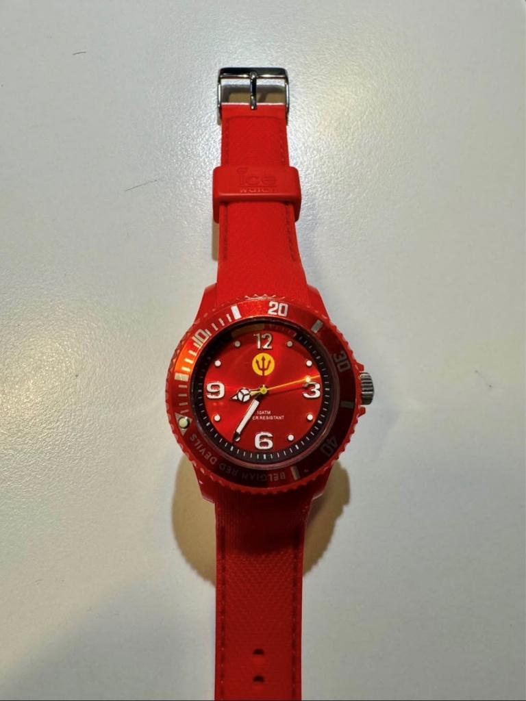 Montre ICE-WATCH RED DEVILS originale, Enlèvement ou Envoi, Comme neuf