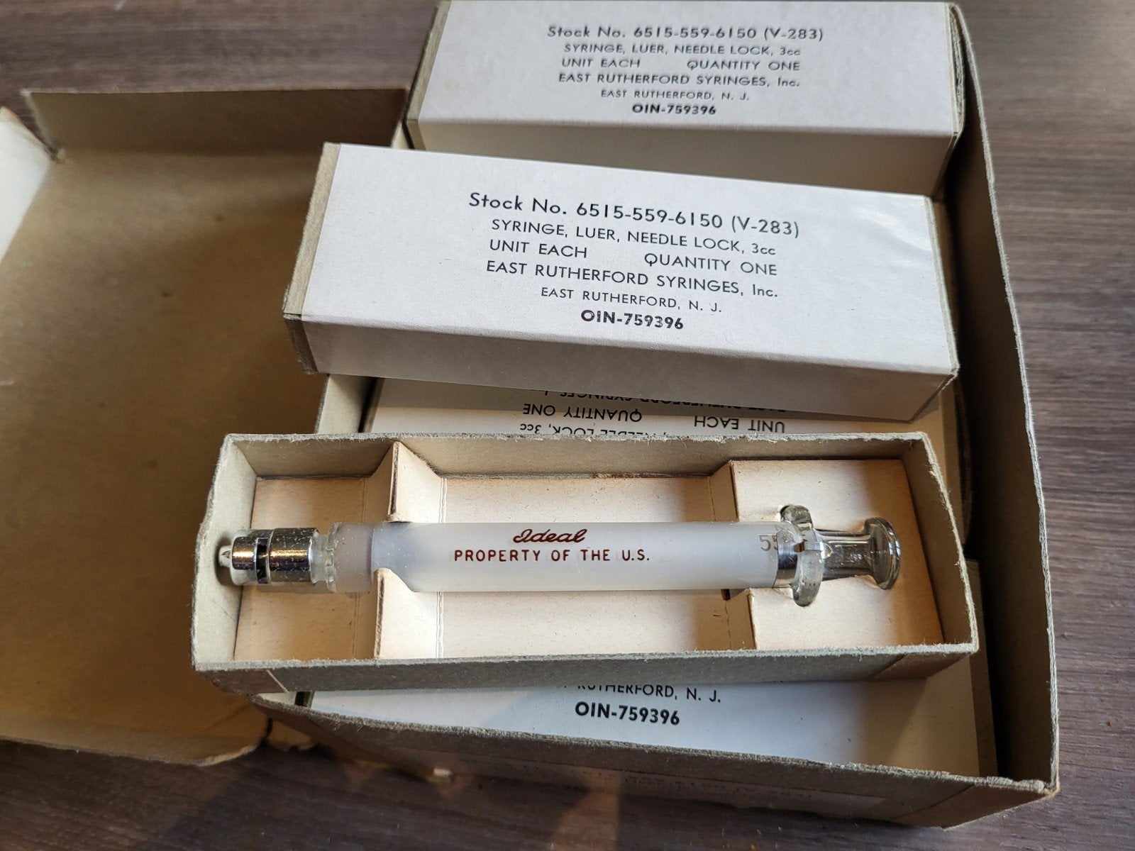 seringue médicale, US période Vietnam, Envoi