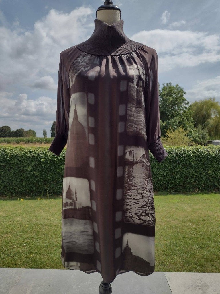 Robe Liu.Jo 100% soie avec impression photos 46 Neuve, Neuf, Taille 38/40 (M), Liu Jo, Au-dessus du genou
