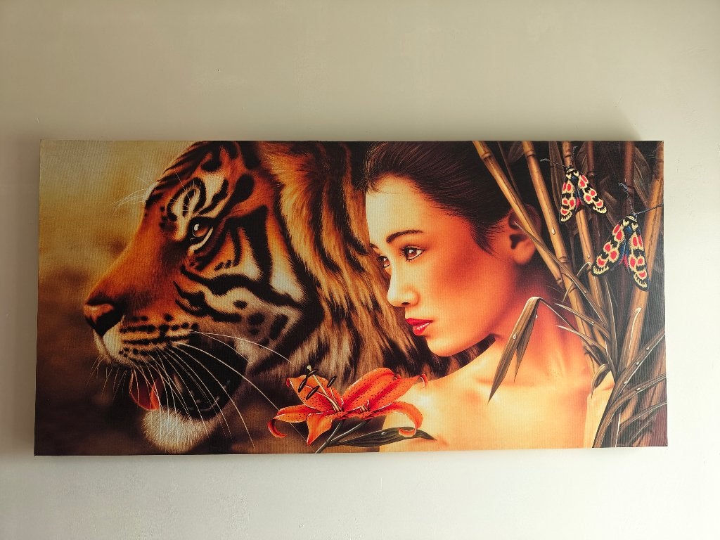 Schilderij Tijger met Aziatische vrouw, Enlèvement