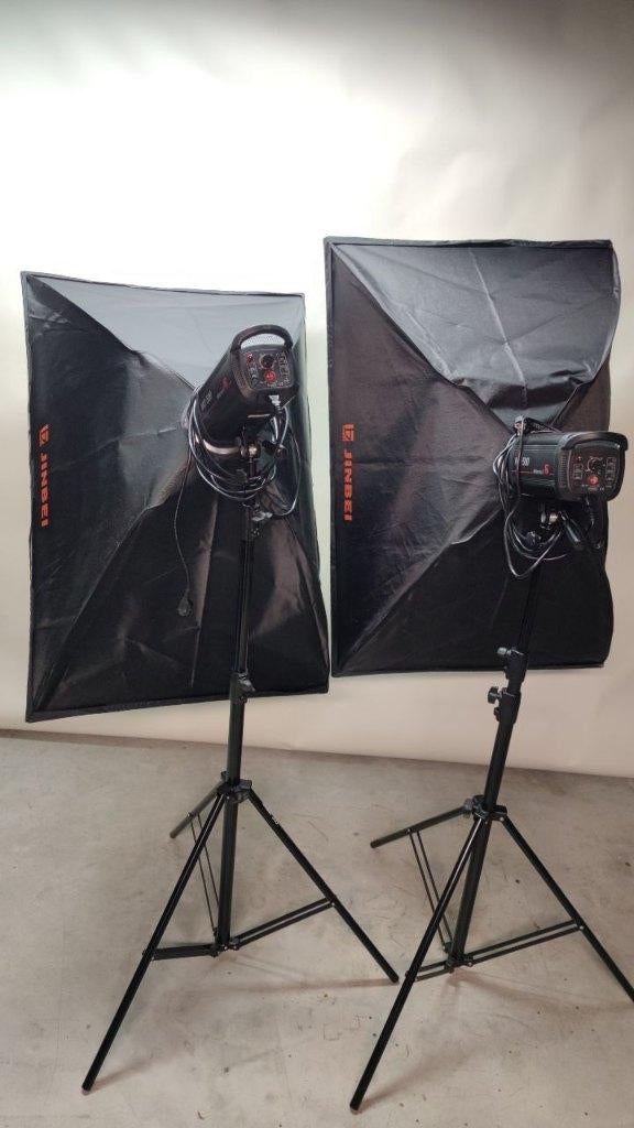 2x Jinbei 500W Studioflits + 2 Softboxen + statieven, TV, Hi-fi & Vidéo, Photo | Studio photo & Accessoires, Comme neuf, Lampe ou Kit de flash