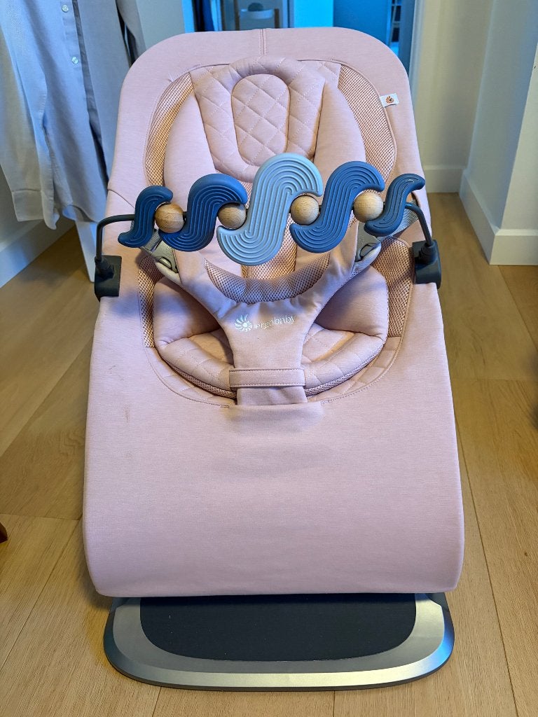 Ergobaby Evolve 3 in 1 baby lounger met 2 speeltjes, Gebruikt, Verstelbaar, Wipstoel, Ophalen