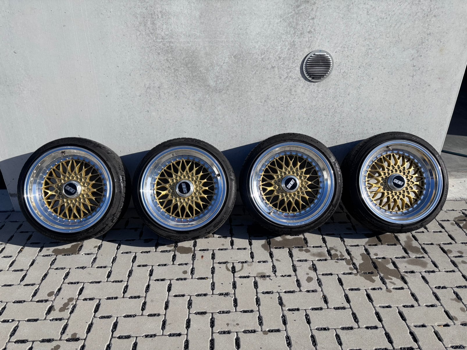 Lenso 17” velgen max 100 km gereden, Ophalen, Band(en)